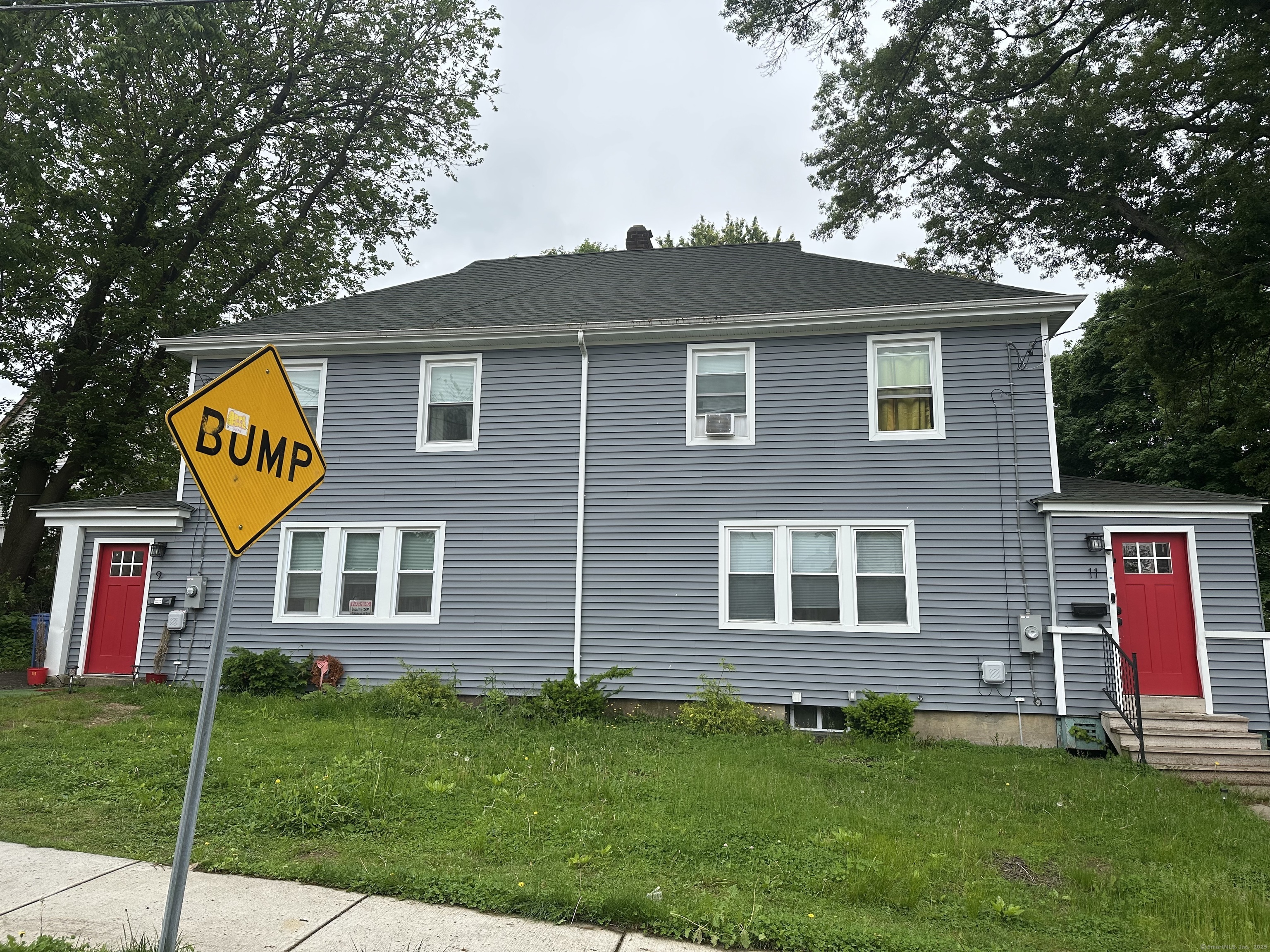 Property Photo:  11 Catherine Street  CT 06106 
