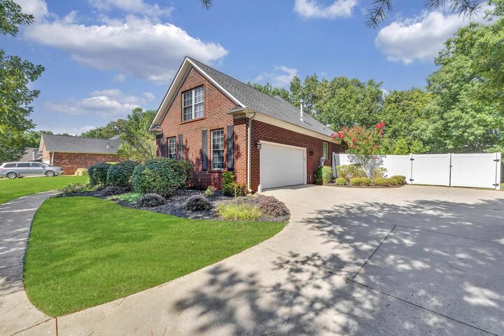 Property Photo: 110 N Carleila Lake Way SC 29307