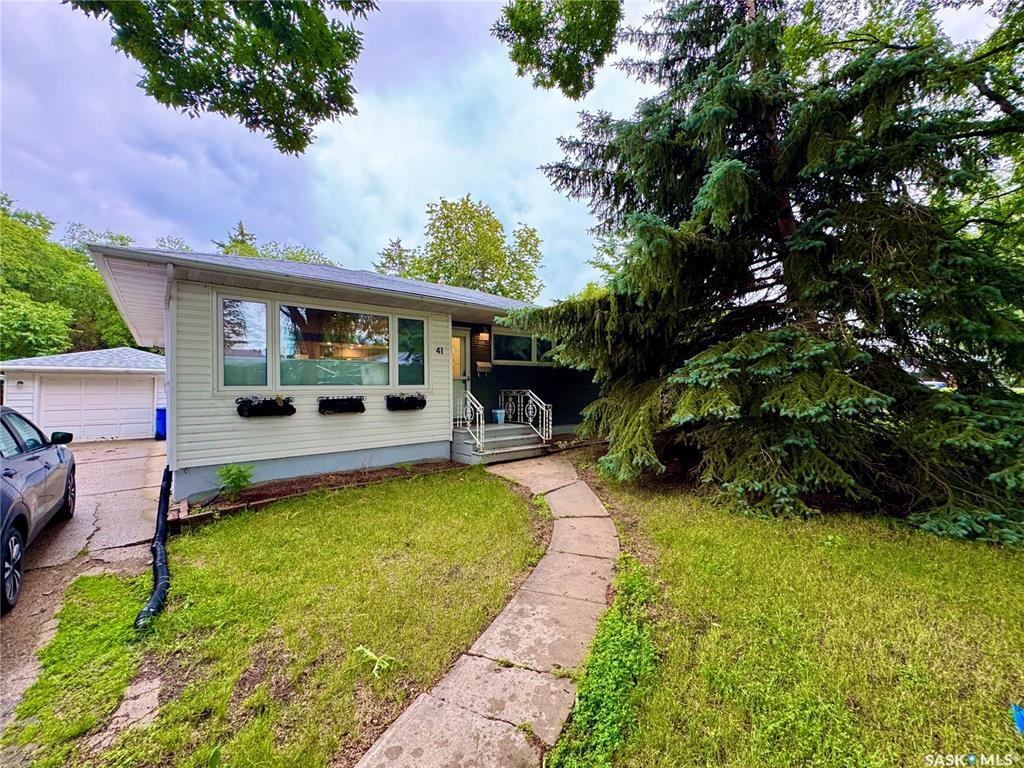 Property Photo:  41 McNab Crescent  SK A4S 4A9 