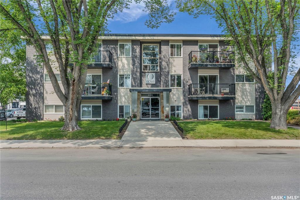 2301 7th Street E 10  Saskatoon SK S7H 1A2 photo