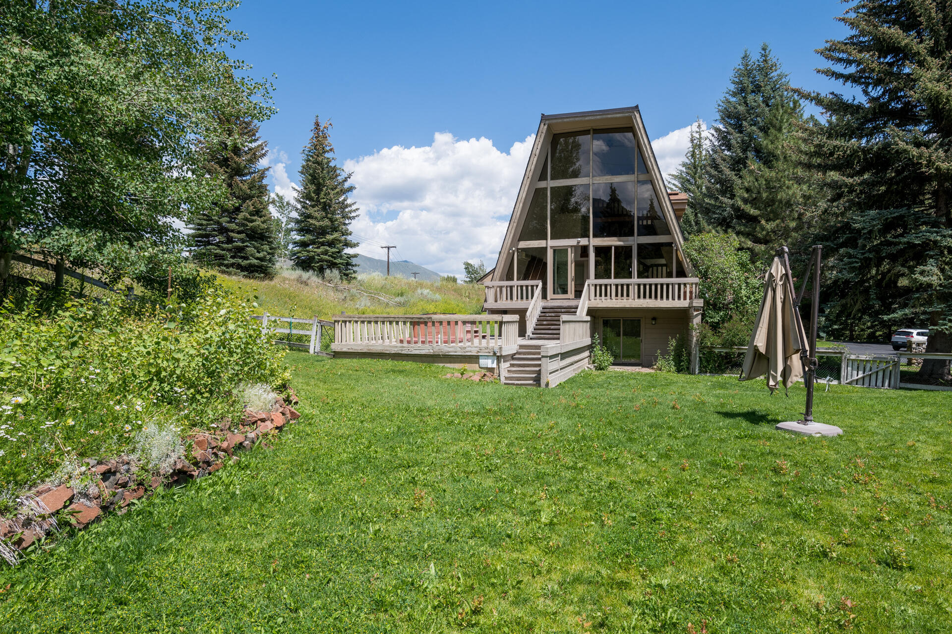 Property Photo: 204 Bitterroot Dr ID 83353