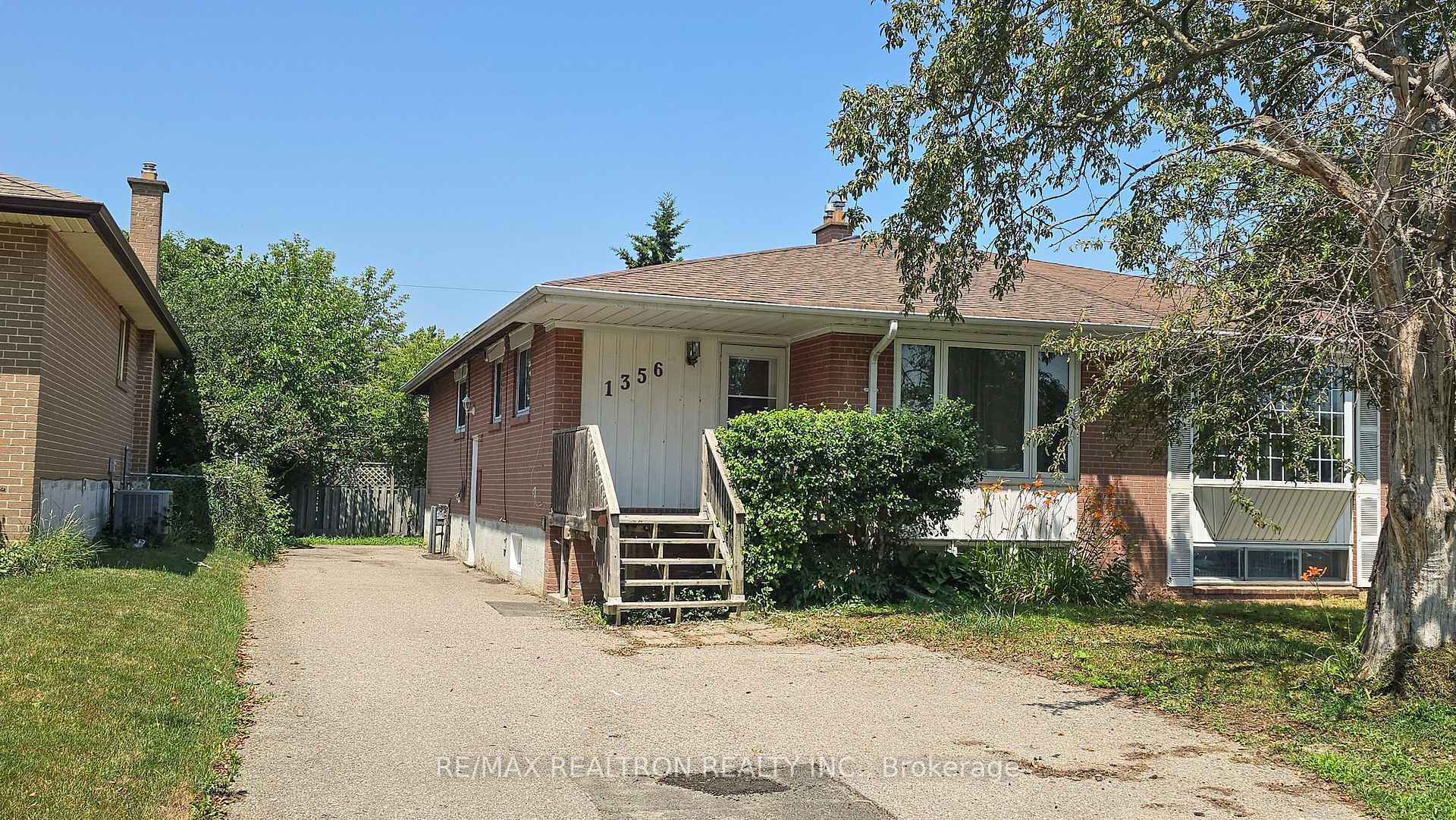 1356 Tatra Drive  Pickering ON L1W 1K6 photo