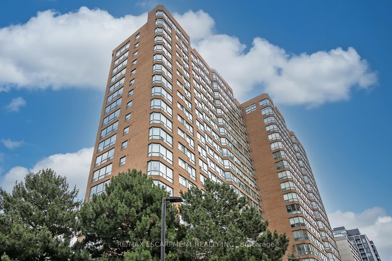 Property Photo: 1276 Maple Crossing Boulevard 612 ON L7S 2J9