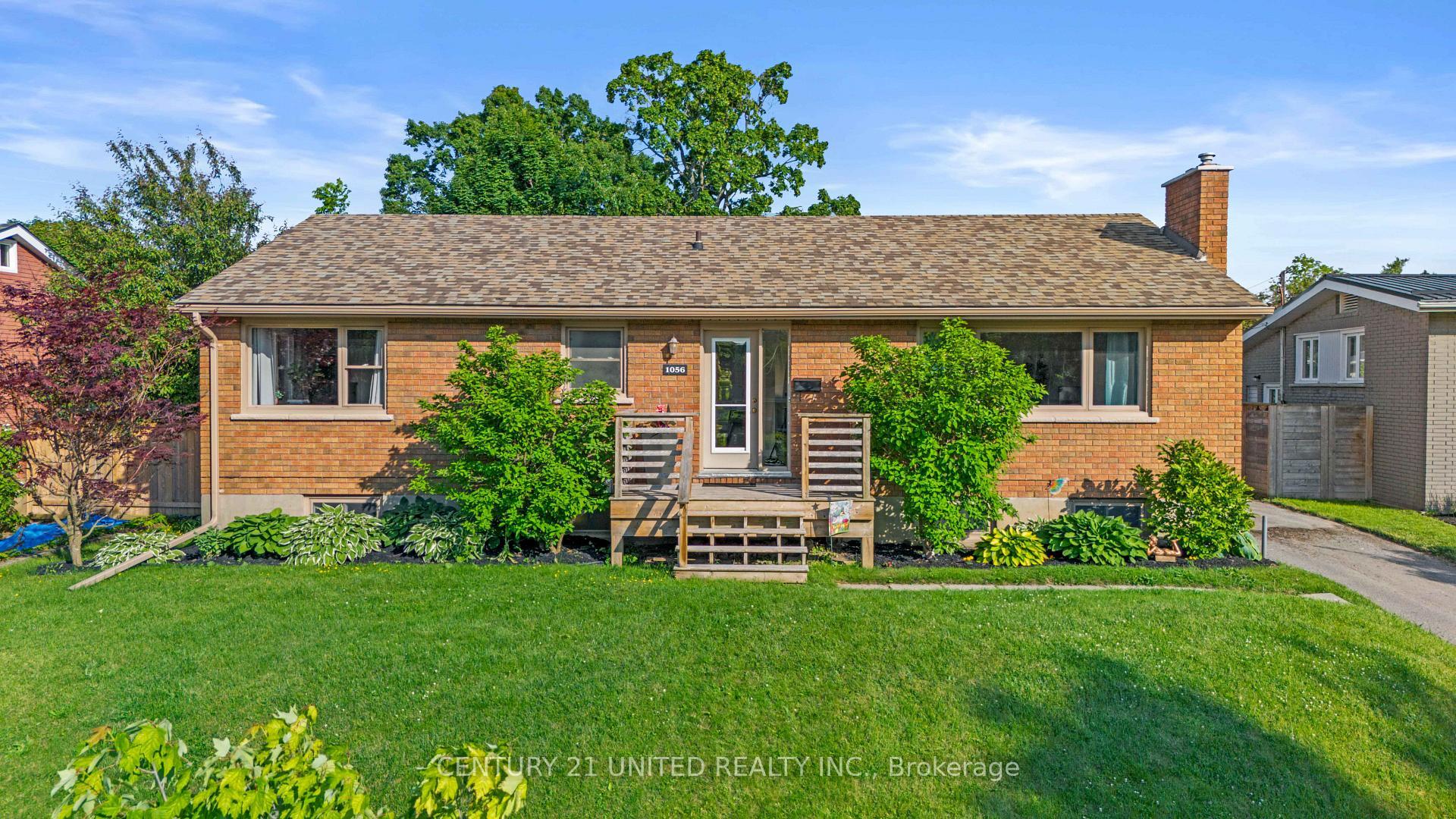 Property Photo: 1056 Glebemount Crescent ON K9H 6M3