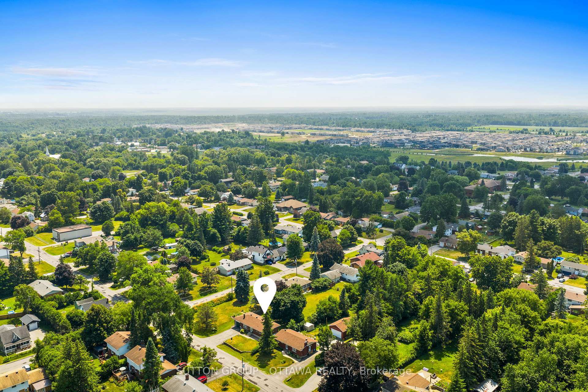 Property Photo:  15 Lennox Street  ON K0A 2Z0 