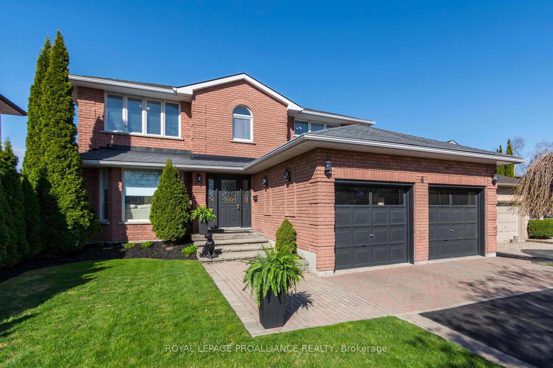 Property Photo: 4 Queensboro Court ON K8P 5E5