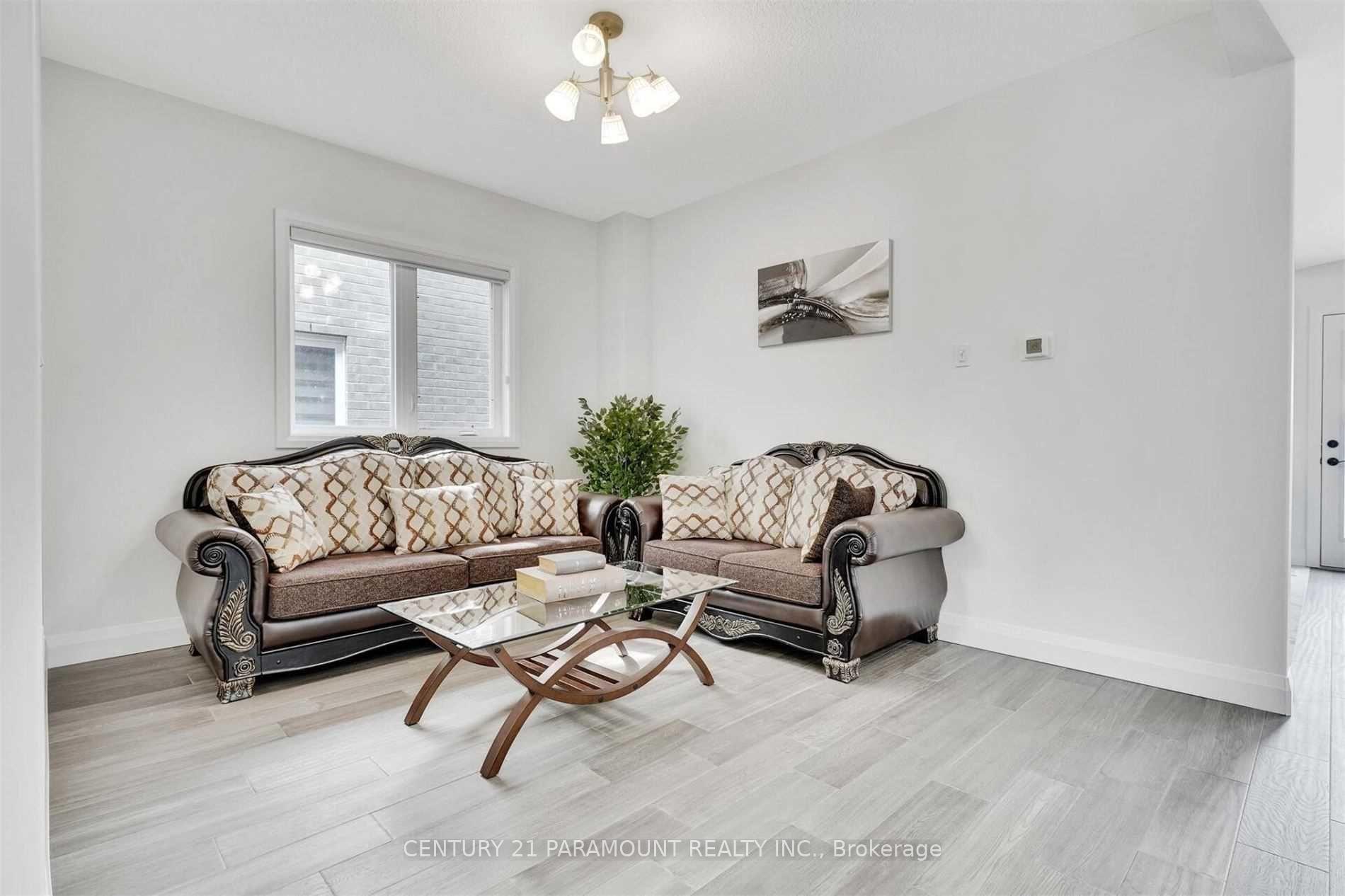 Property Photo:  2997 Doyle Drive  ON N6M 2G8 