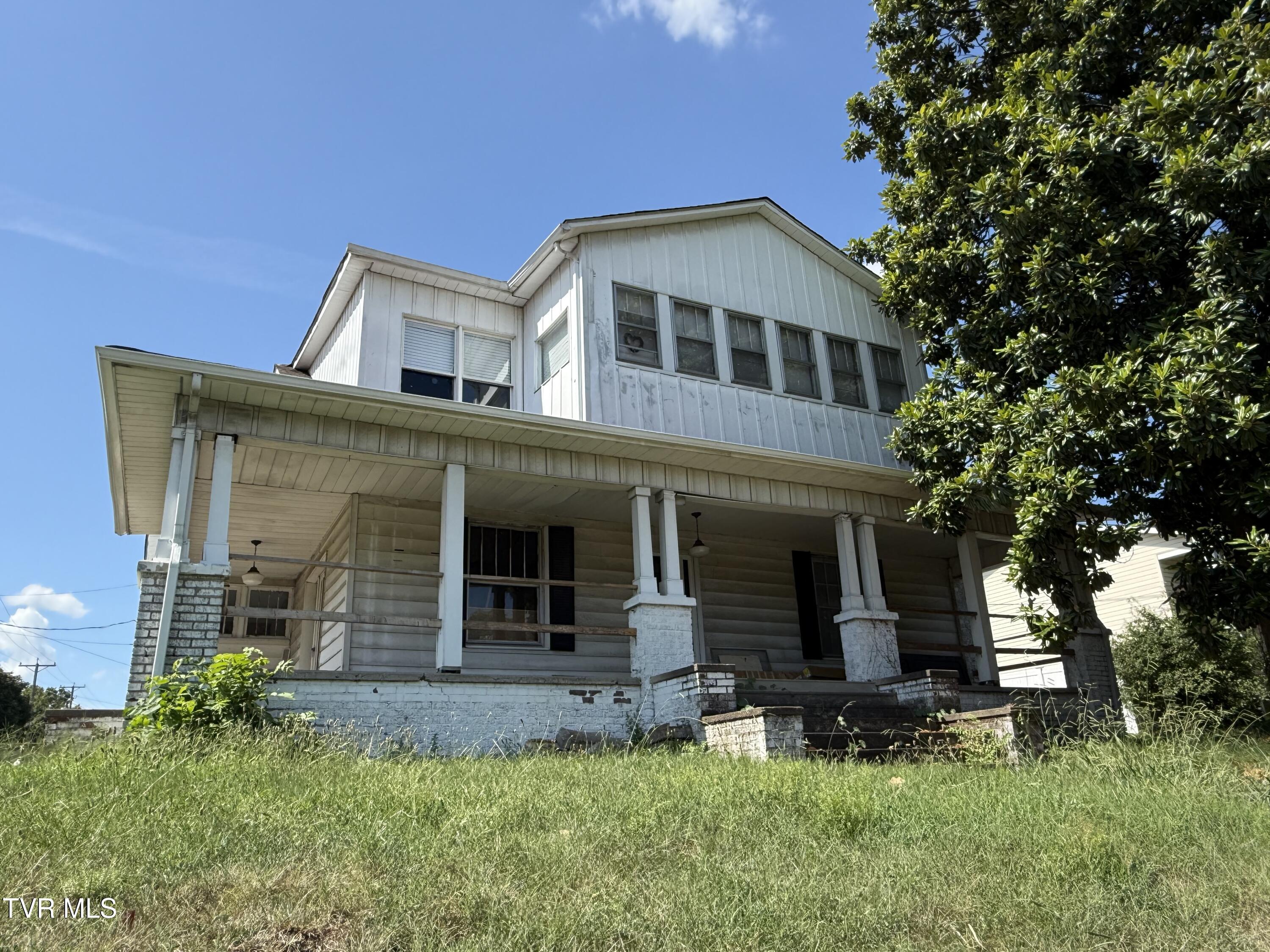 Property Photo:  601 Fairview Avenue Avenue  TN 37660 
