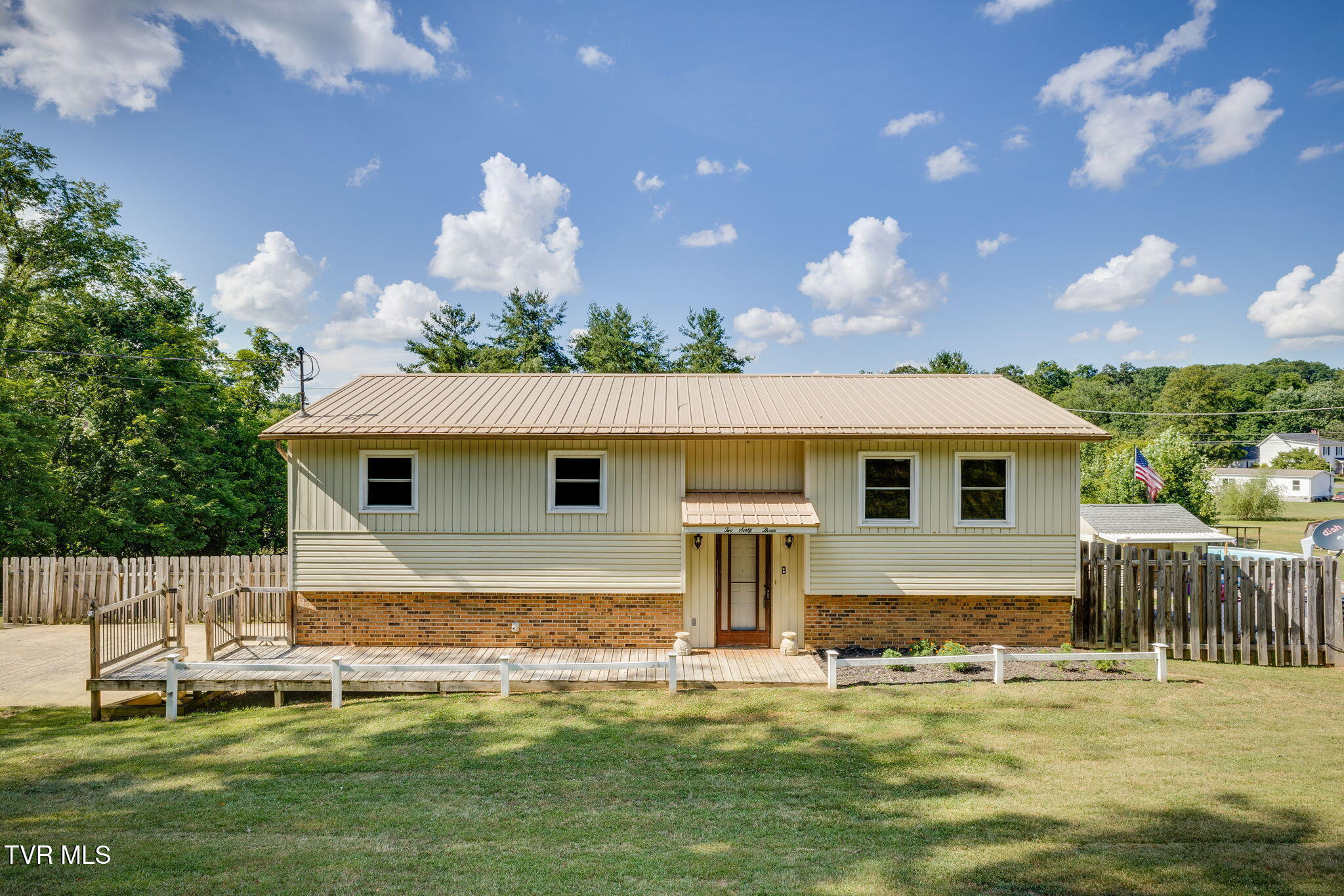 Property Photo: 263 Slaughter Street TN 37664