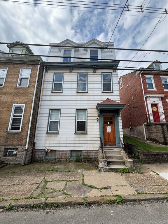 Property Photo:  90 Pius St  PA 15203 