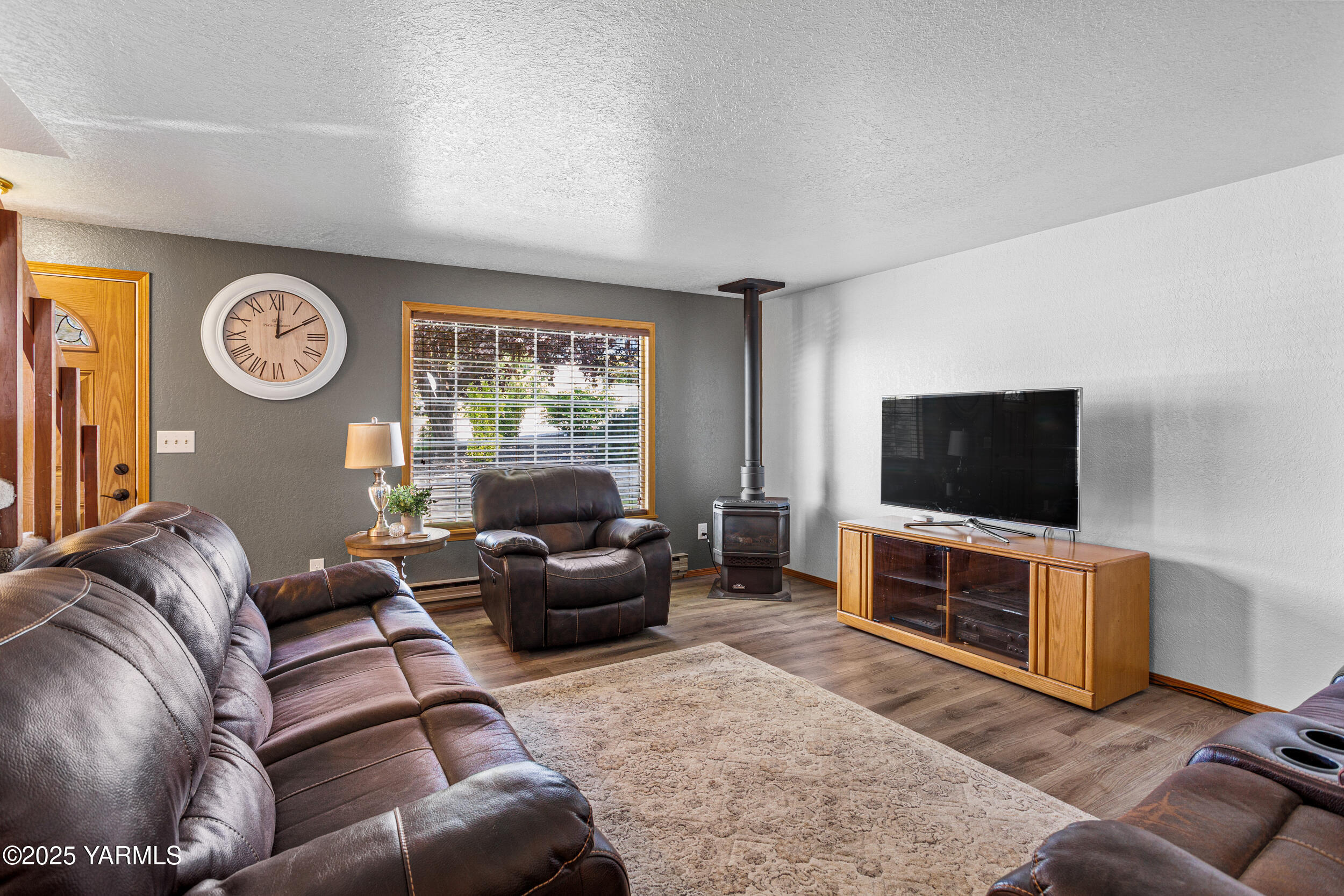 Property Photo: 109 S 58th St WA 98901
