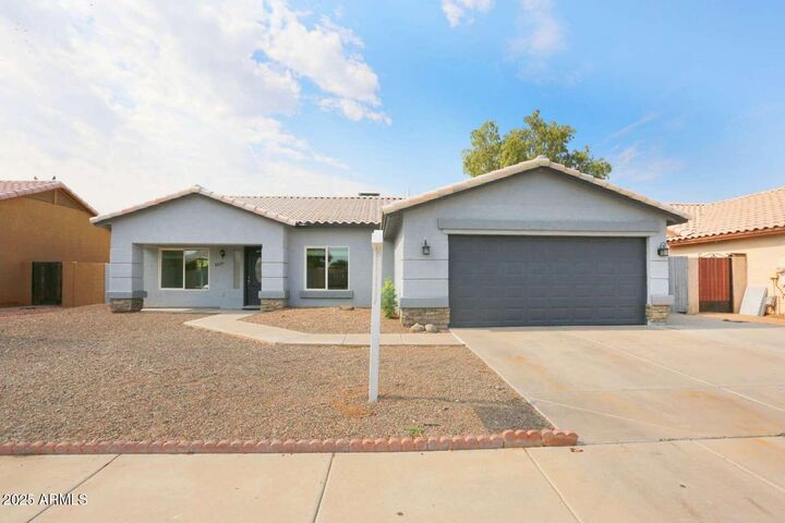 8539 W Hazelwood Street  Phoenix AZ 85037 photo