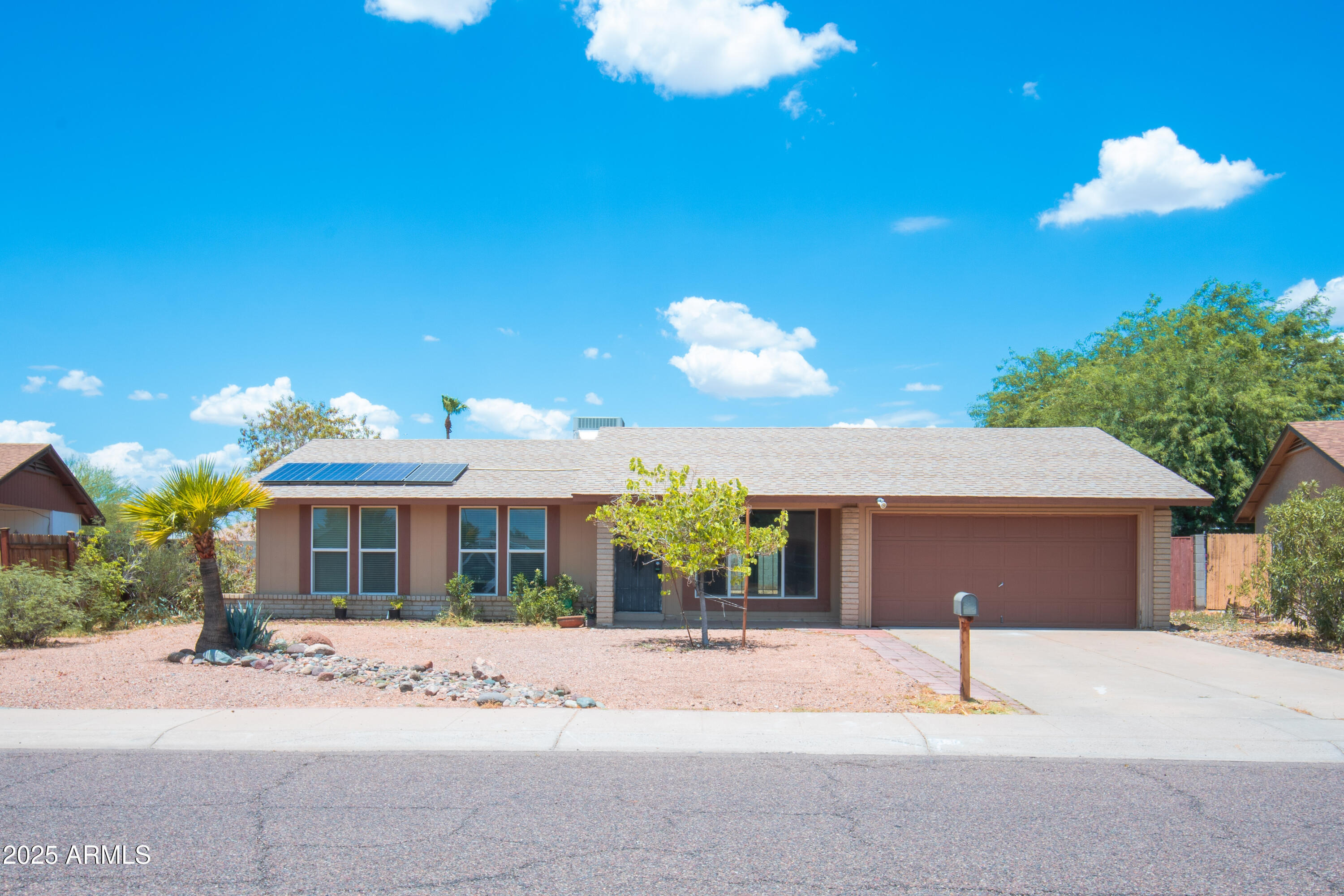 Property Photo: 1480 W Montoya Lane AZ 85027