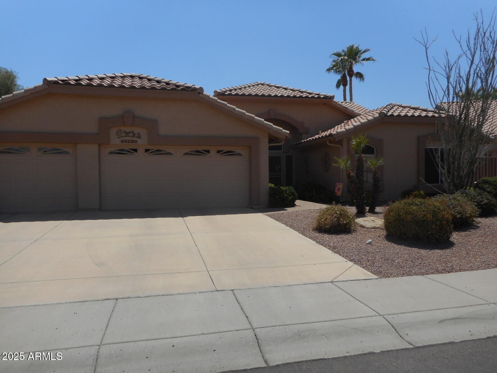 Property Photo: 20120 N 87th Drive AZ 85382