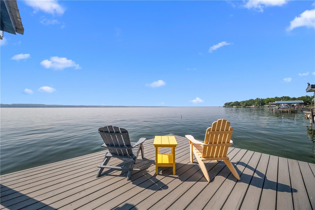 Property Photo:  4622 Willow Cove  NY 14456 