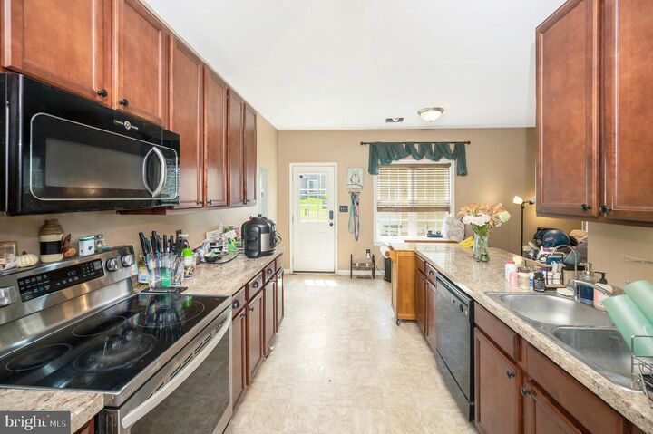 Property Photo:  7110 Conway Place  VA 22546 