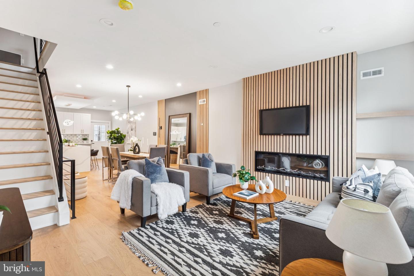 2708 E Birch Street  Philadelphia PA 19134 photo
