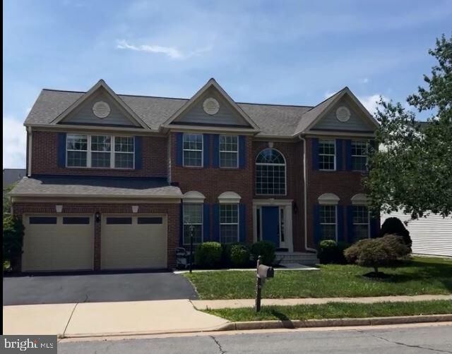 Property Photo: 8196 Tenbrook Drive VA 20155