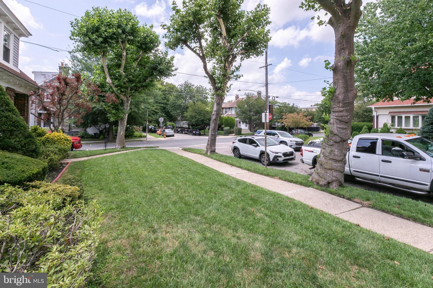 Property Photo: 1052 Allengrove Street PA 19124