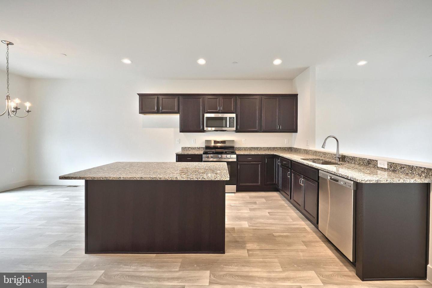 Property Photo:  102 Madison Drive  PA 17055 