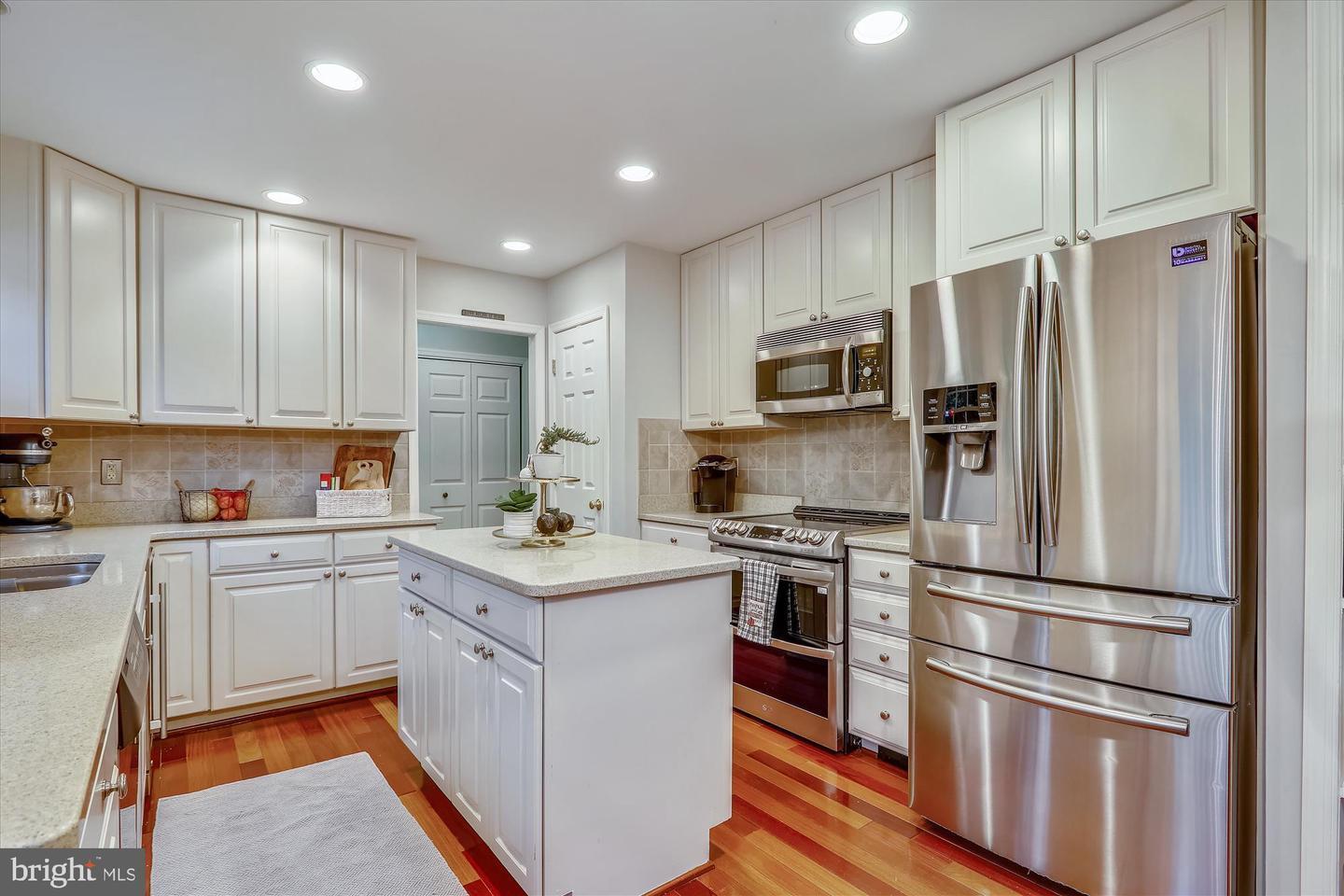 Property Photo:  2308 Popkins Lane  VA 22306 