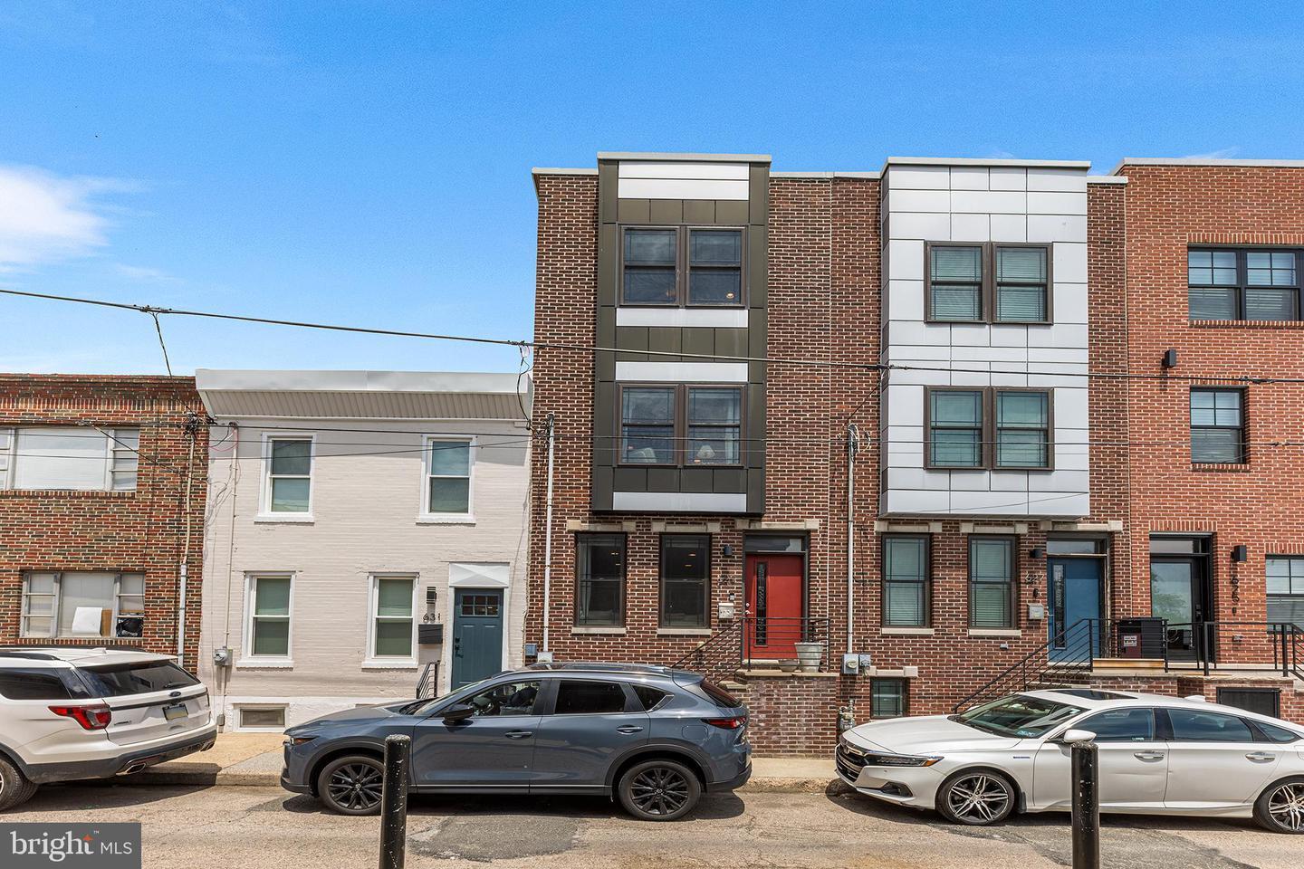 629 Mercy Street  Philadelphia PA 19148 photo