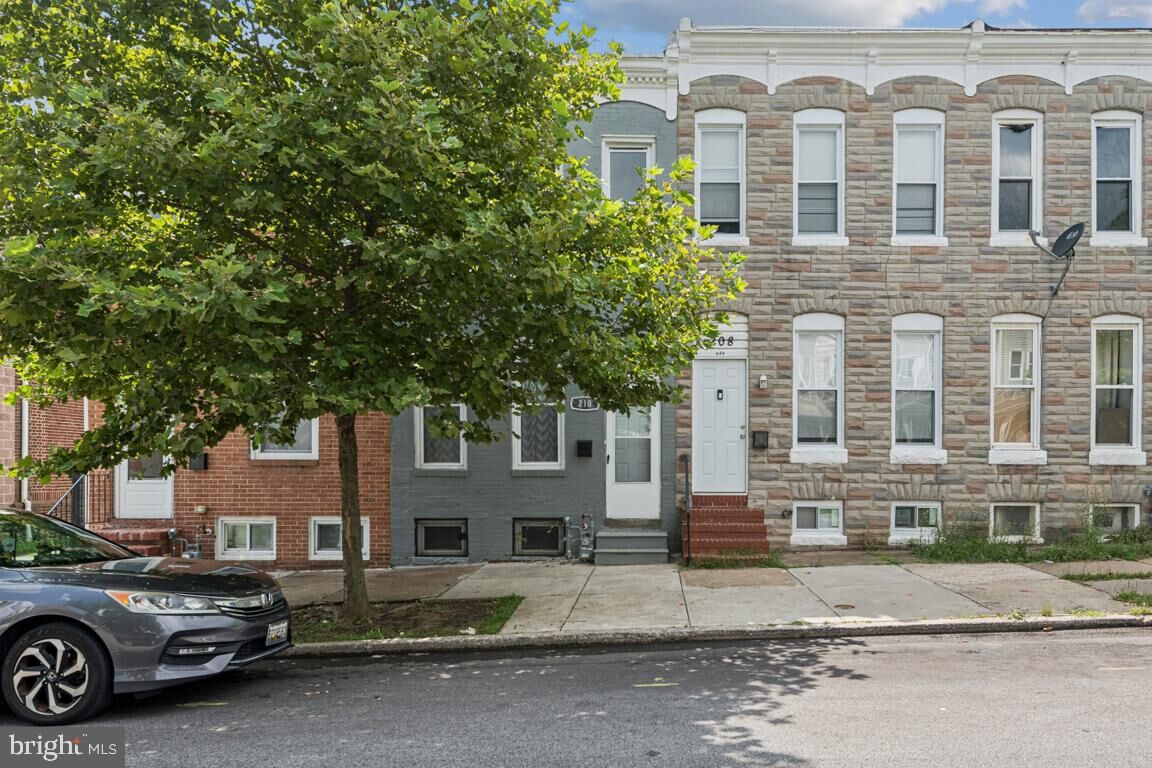 Property Photo:  210 S Loudon Avenue  MD 21229 