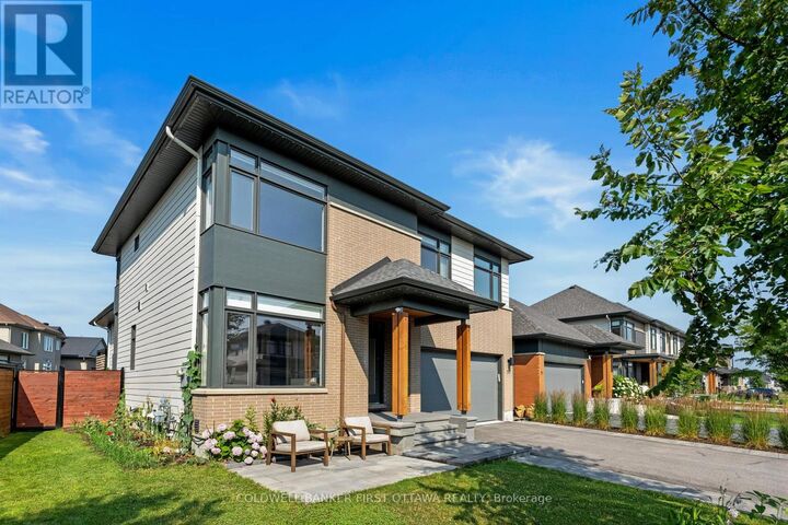 Property Photo: 375 Serenade Crescent ON K1X 0B9