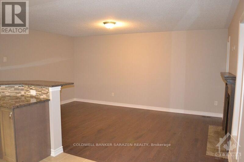 Property Photo:  139 Santolina Street  ON K2S 0W8 