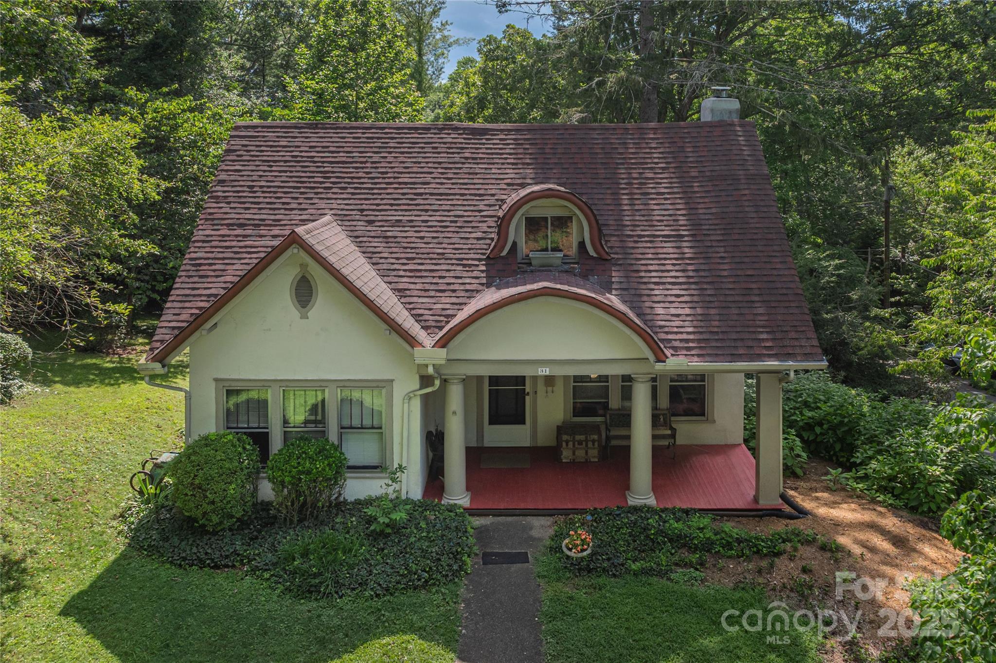 Property Photo:  31 Samayoa Place  NC 28806 