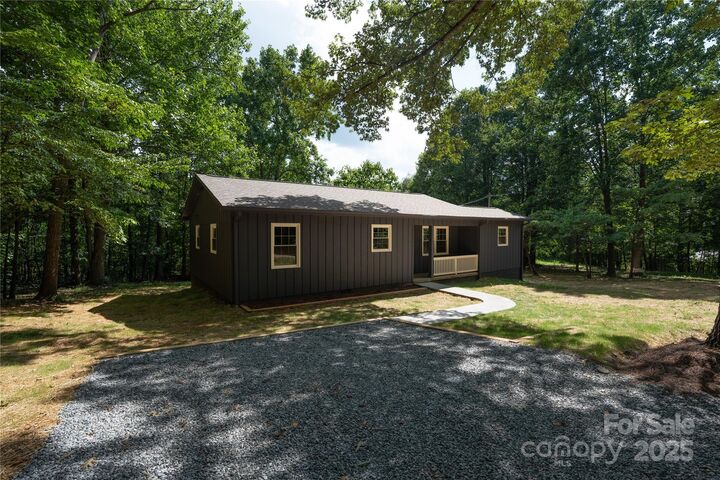 Property Photo: 126 Mandy Lane NC 28677