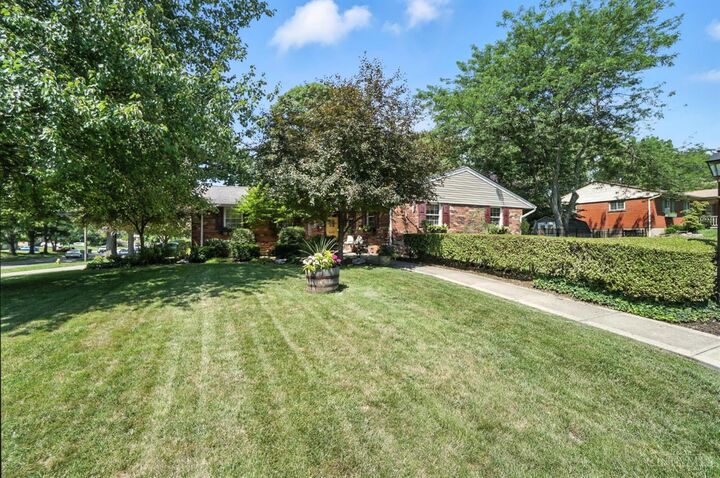 2682 Grosvenor Drive  Colerain Twp OH 45231 photo