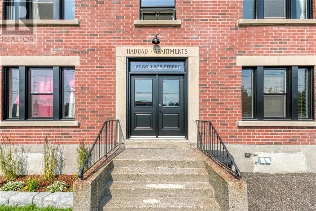 Property Photo:  110 Adie Street  ON P3C 2C8 