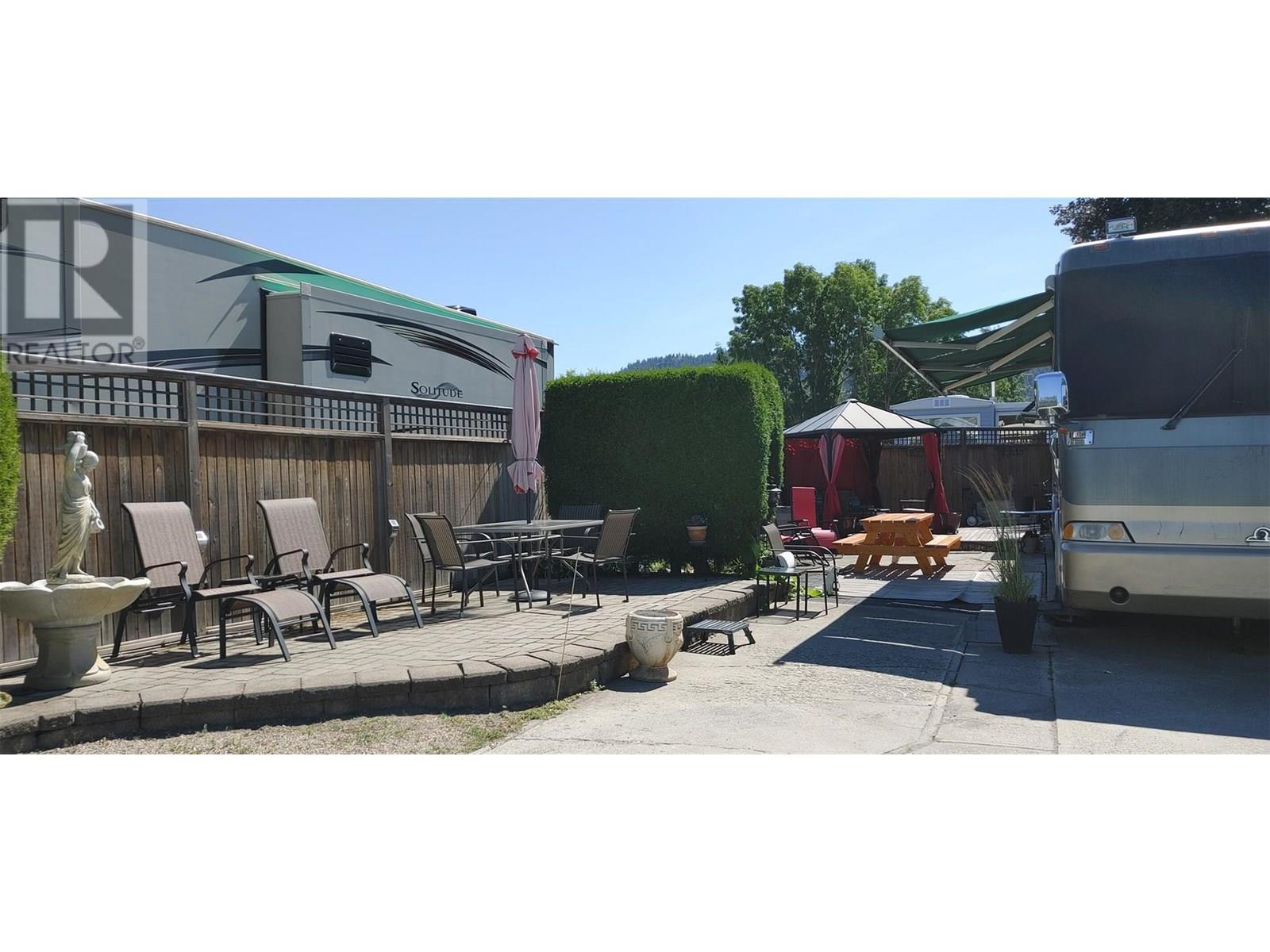 Property Photo:  415 Commonwealth Road 143  BC V4V 1P4 