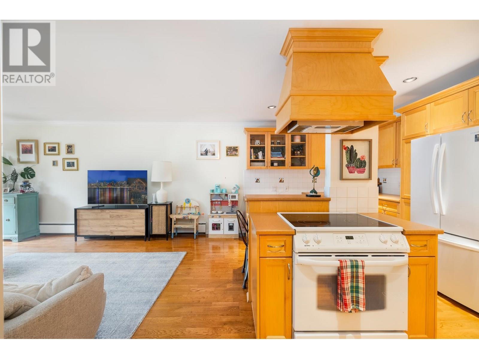 Property Photo: 1235 West 15th Avenue 301 BC V6H 1S1