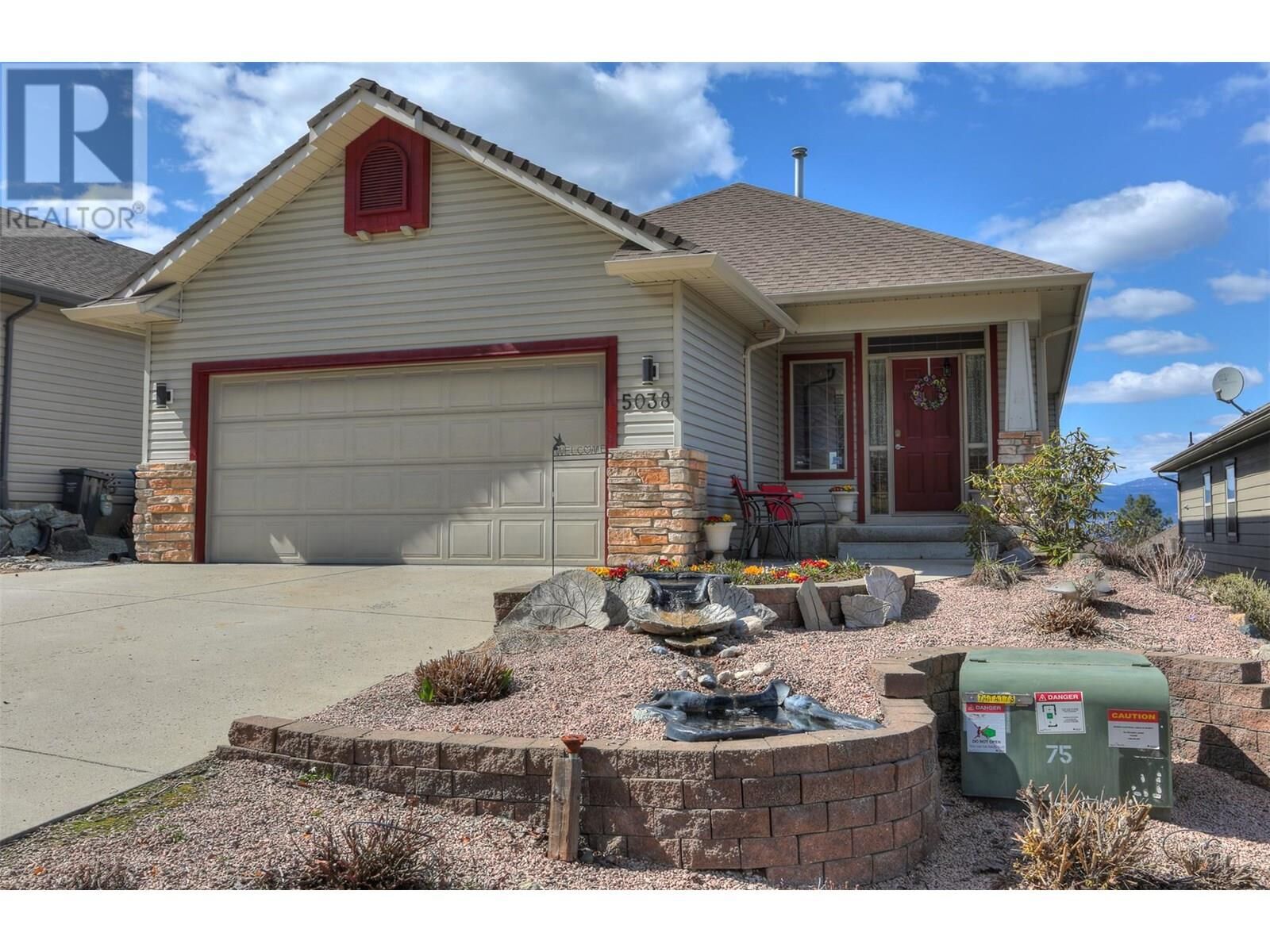 Photo de la propriété:  5038 South Ridge Drive  BC V1W 4W5 