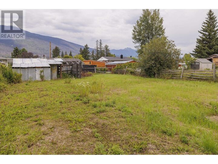 Property Photo:  874 3rd Avenue  BC V0J 2E0 