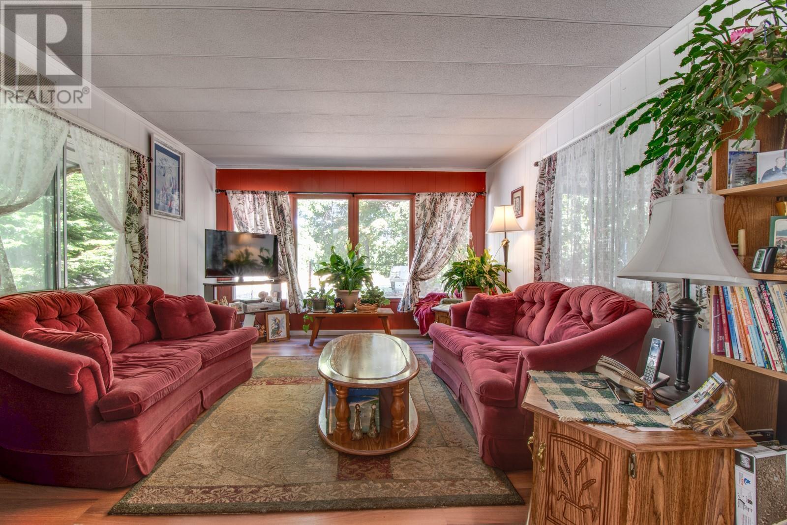 Photo de la propriété:  6080 Okanagan Avenue 1  BC V1H 1L8 