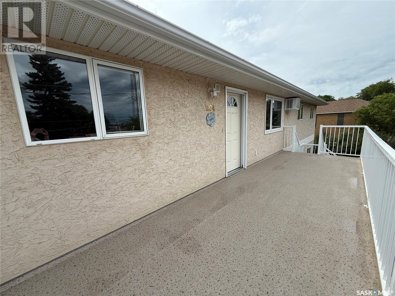 204 1137 Second Street  Estevan SK S4A 0L8 photo