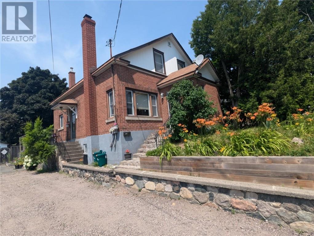 251 D'Youville Street  Sudbury ON P3C 5G1 photo