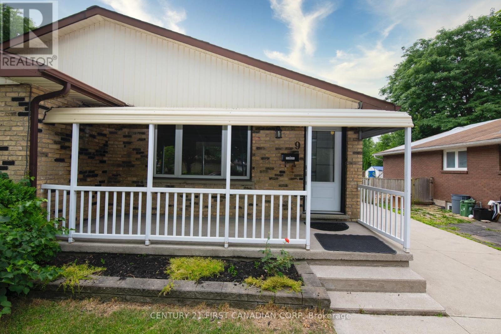 Property Photo: 9 Tilipe Road ON N5Z 2X3