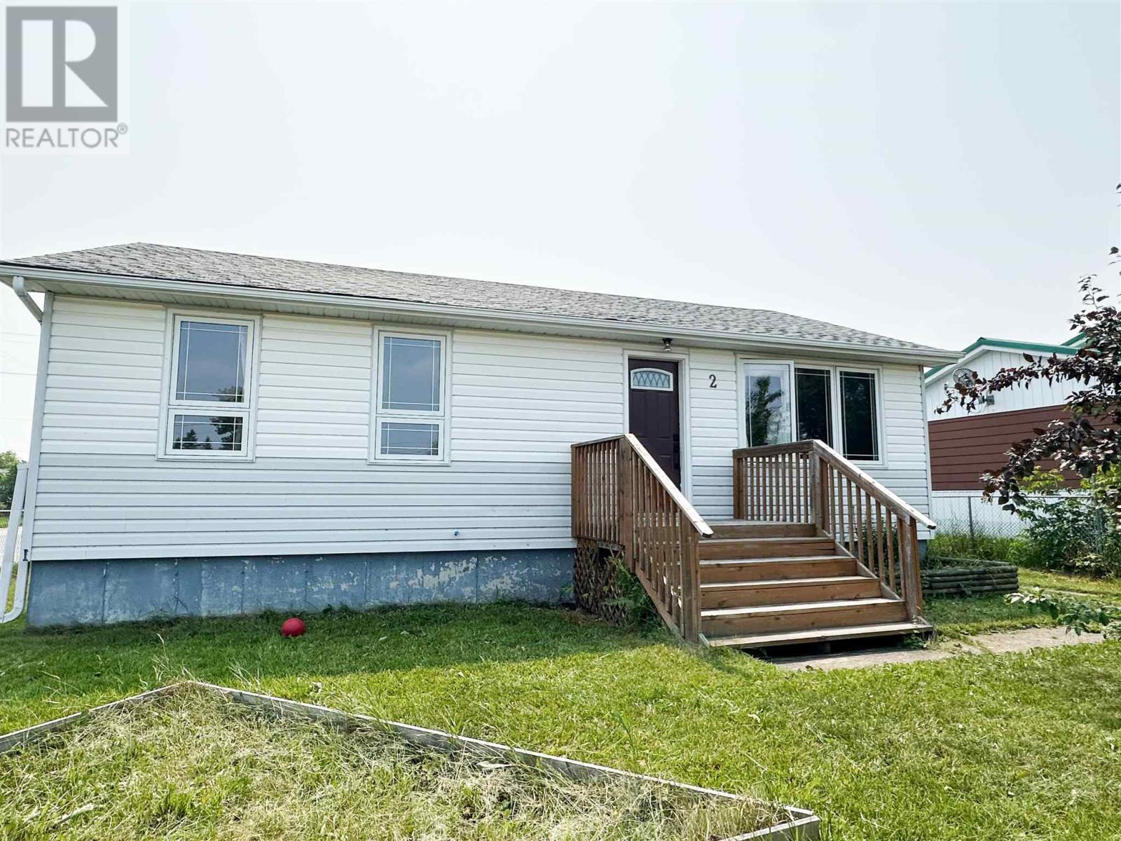 Property Photo:  2 Elliot St  ON P0V 1L0 