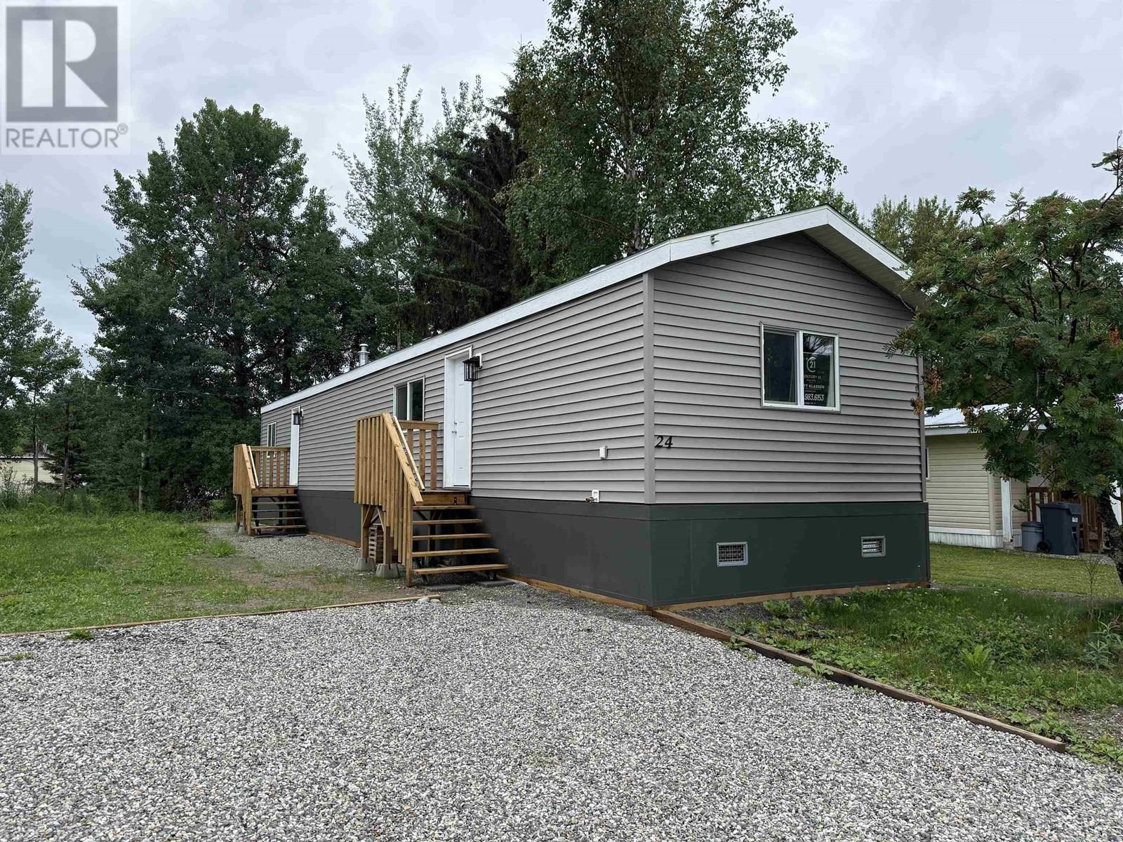 Property Photo: 313 Westland Road 24 BC V2J 4V4