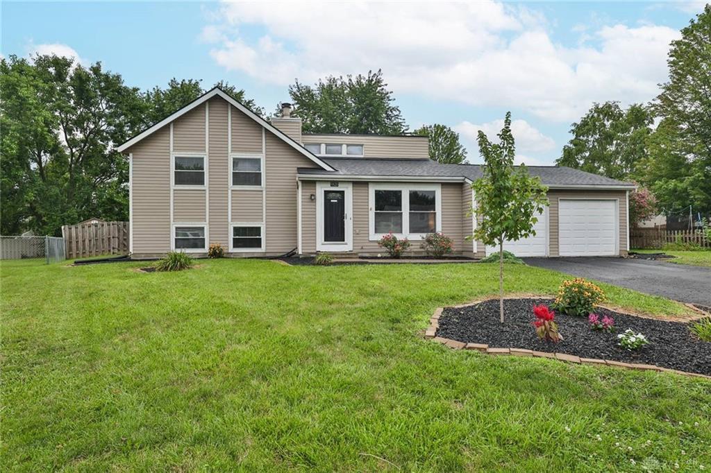Property Photo:  9820 Aylesworth Lane  OH 45342 