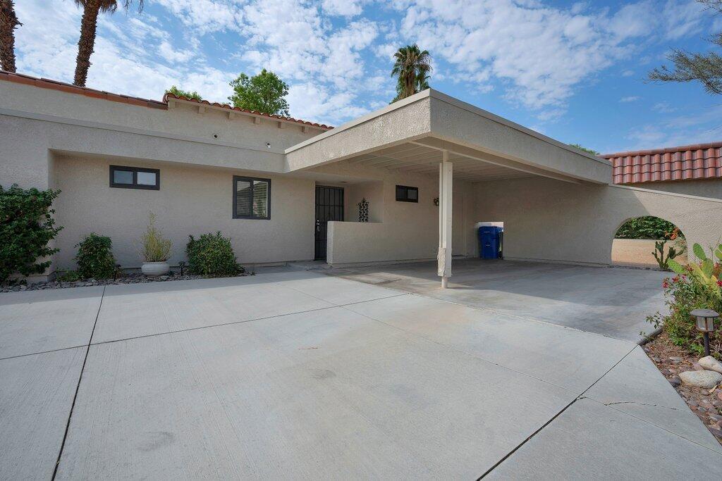 Property Photo: 40678 Inverness Way CA 92211