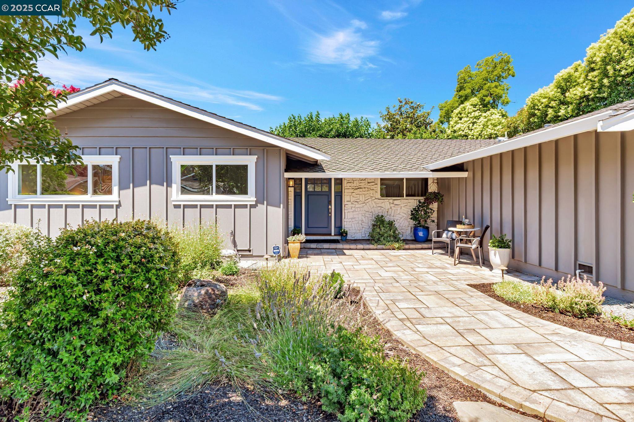 Property Photo: 43 Wandel Dr CA 94556