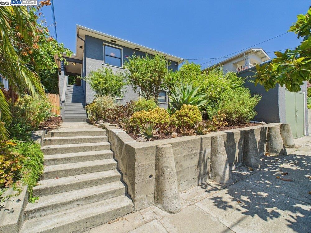 Property Photo:  4418 Virginia Ave  CA 94619 