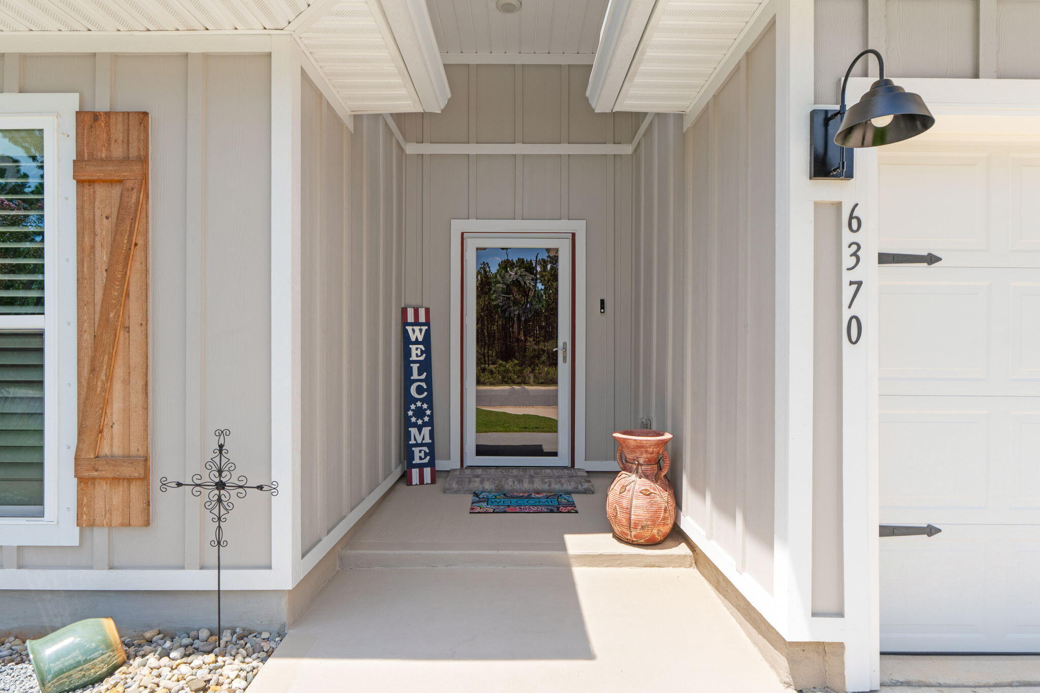 Property Photo:  6370 Forest Bay Avenue  FL 32563 