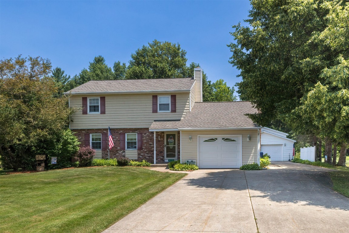819 Chestnut Street  Waterford PA 16441 photo