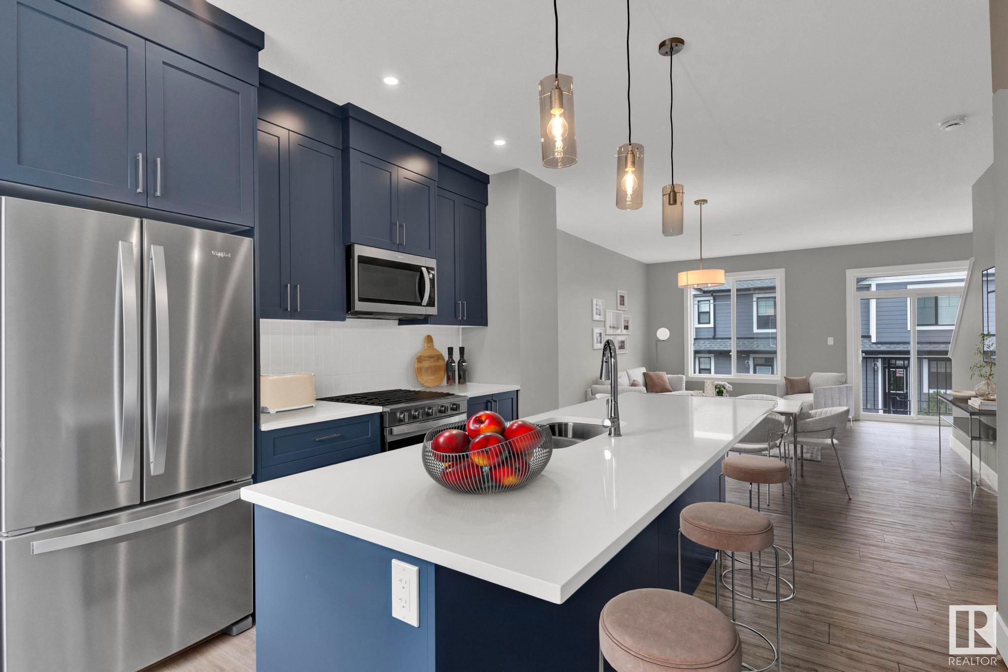 Property Photo: 6905 25 Avenue SW 16 AB T6X 3B7